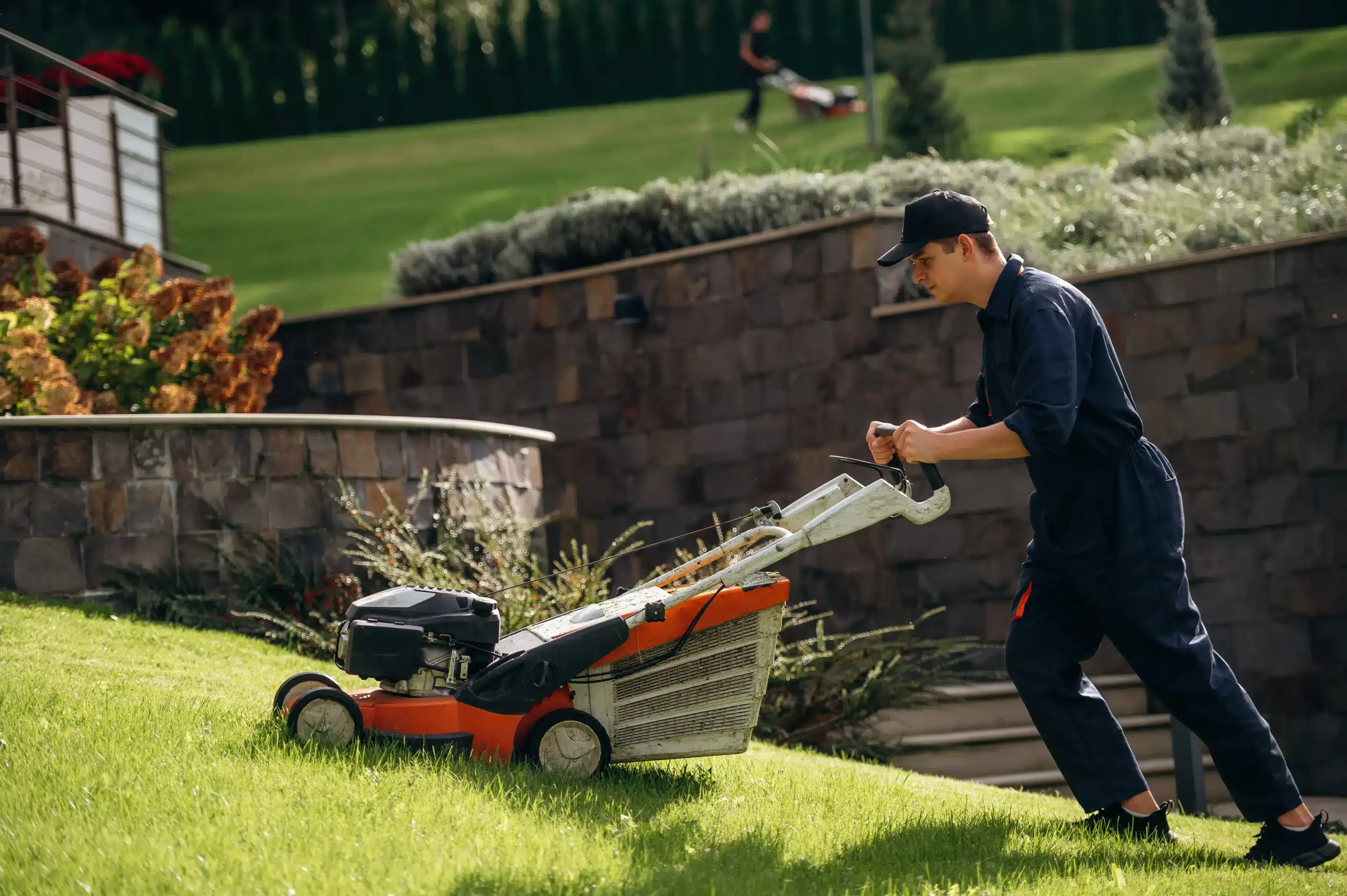 Best Lawn Mowing Services: Keep Your Lawn Healthy and Beautiful All Year